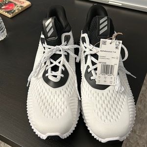 Adidas Alpha Bounce BRAND NEW